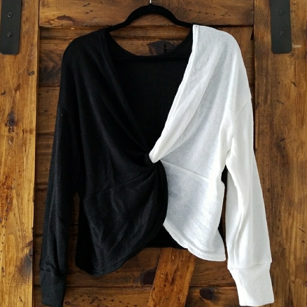 Front Knot Black White Knit Top
